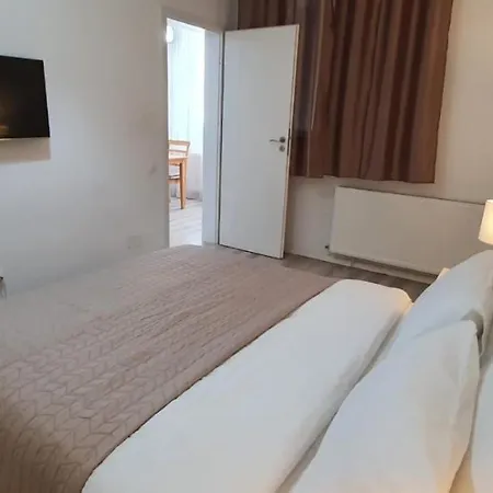 Perfect Place By Metropolitan Tower Euromaterna